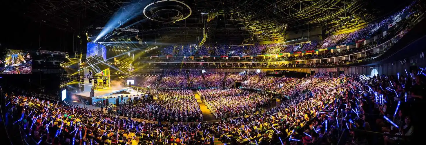 黄子韬感性落泪演唱会全程回顾超燃瞬间