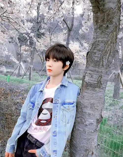 穿搭也是理想型_黑色_感觉_整体