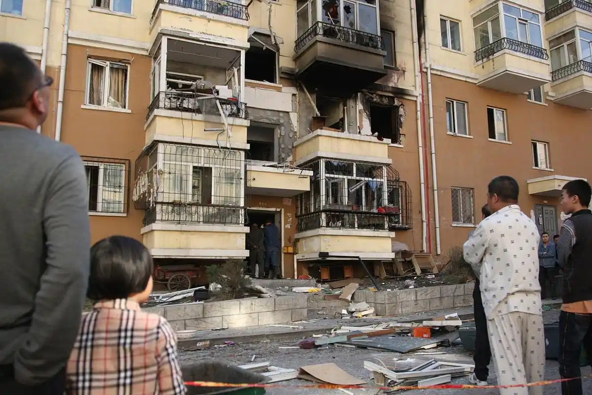 哈尔滨私拆承重墙事件责任人被采取刑事强制措施,对于涉及的老百姓来