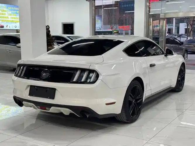 新到进口17年福特野马,个人一手车,实表9万公里,2.