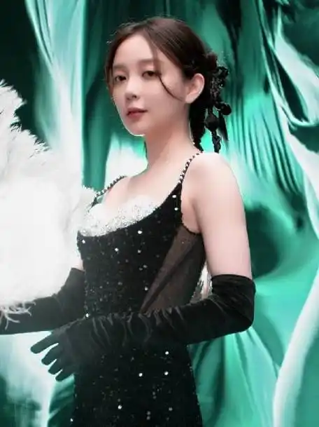 汪小敏摇扇好美##汪小敏属于我的舞台即将拉开序幕