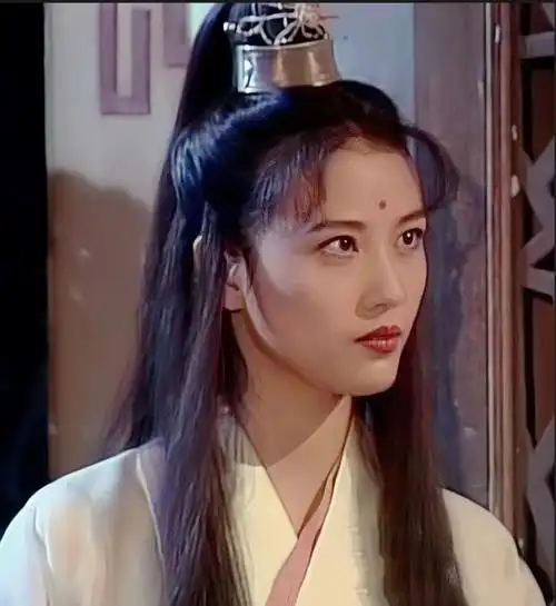 周华健演唱会悼念周海媚唱刀剑如梦送给周芷若观众泪目