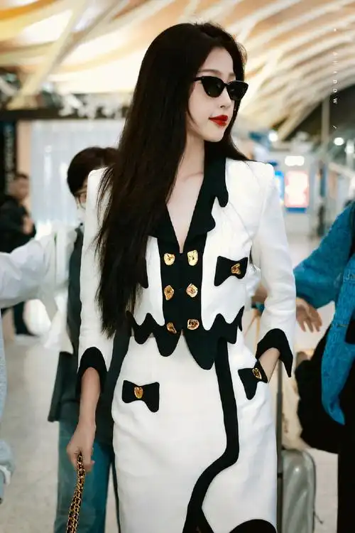 虞书欣米兰时装周