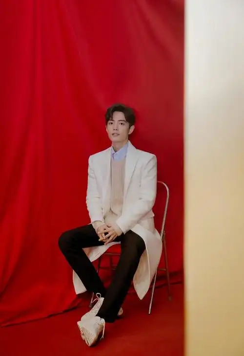 肖战的"脱妆照"流出,当看到他的真实颜值:确定他29岁?