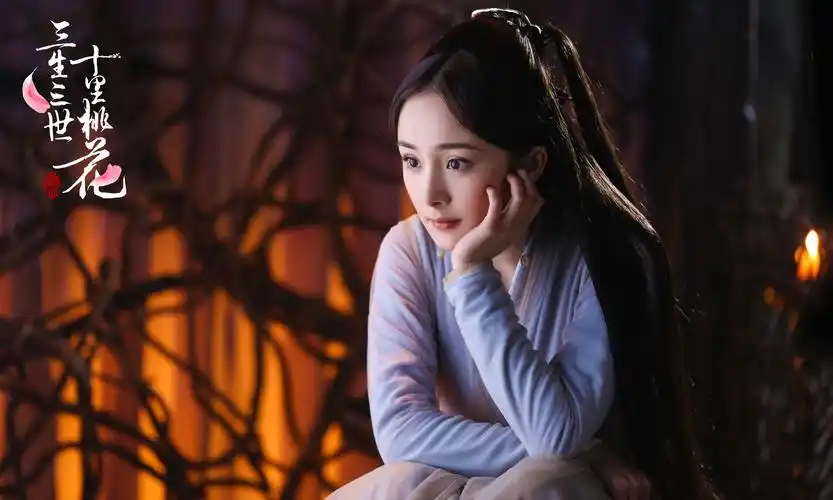 杨幂4岁时以童星出道30年出演82部影视剧