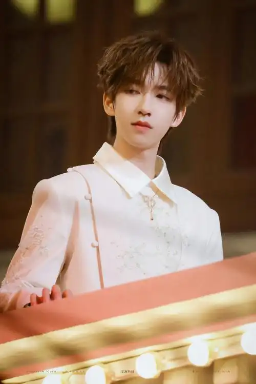 从小娇养的小omega对联姻对象不太满意内,宴会结束就让妈咪换人