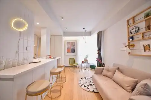 小户型一居室客厅装修效果图2/14