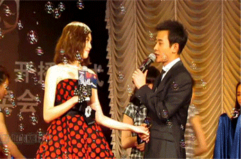 唐嫣罗晋情侣含情脉脉gif动图_动态图_表情包下载_soogif