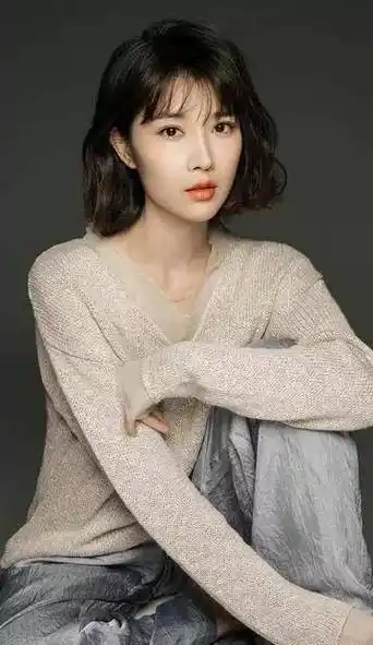 俏花冠 九零后里喜闻乐见的影视丽人-奚望