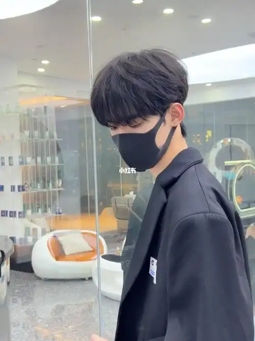 今日发型  #发型分享  #微分碎盖  #男生发型