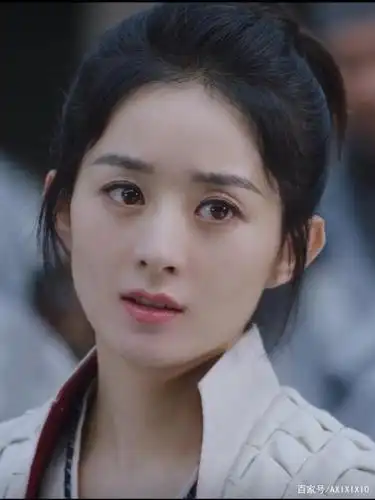 开剧看了一下,首先想吐槽下剧里的配音和特效,真分分钟出戏啊赵丽颖