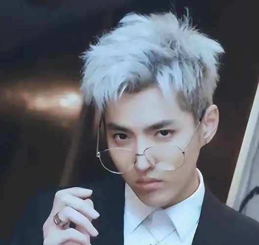 2022年翻车的7位顶流近况曝光,轻者退圈,重者入狱_吴亦凡_李易峰_张庭