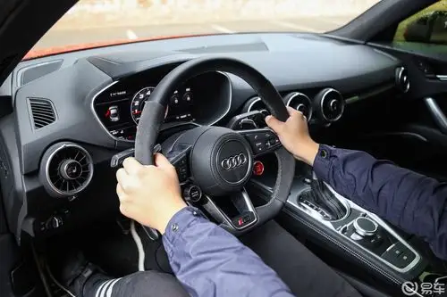 5t coupe内饰汽车图片-汽车图片大全】-易车