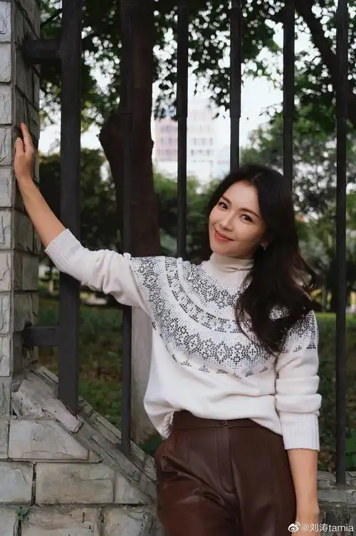刘涛的名媛风穿搭让人带着好奇心忍不住点开了