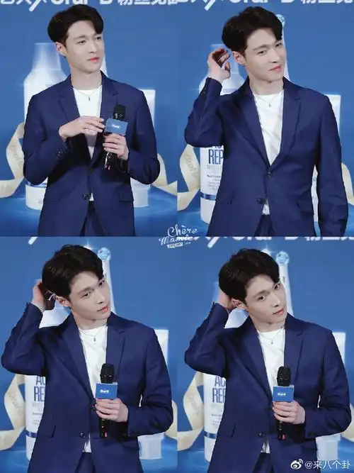 张艺兴[超话]##张艺兴直播##张艺兴蓝色西装