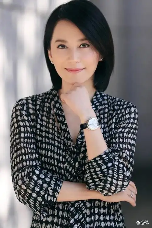 美图分享惊鸿仙子俞飞鸿拥有精致的长相与出尘的气质