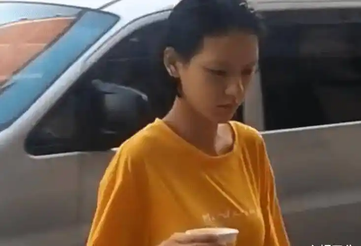 都说张予曦美得像"人间芭比",看到生图下的肤色差,我懵了!