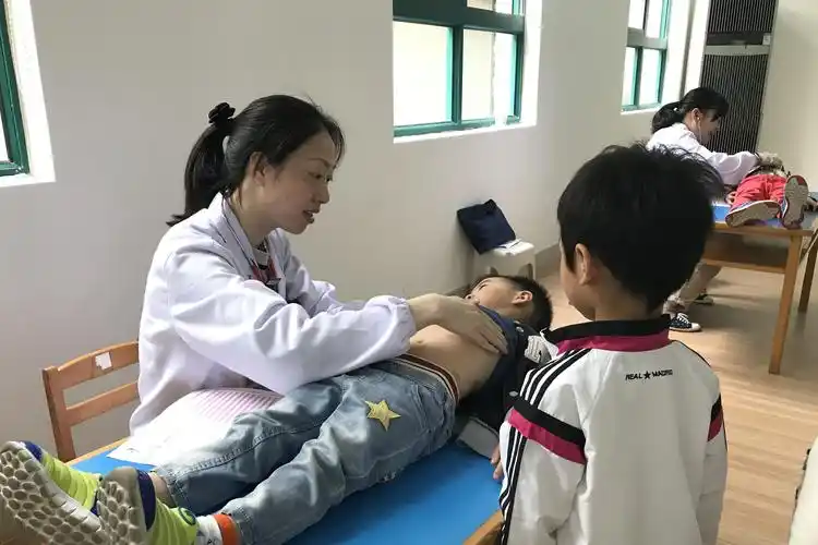 更全面地保障每位幼儿的体格健康发展