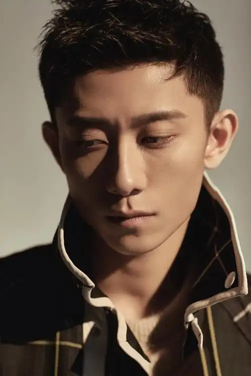 张一山帅气写真图片48