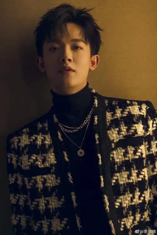 李明德♡ - 堆糖,美图壁纸兴趣社区