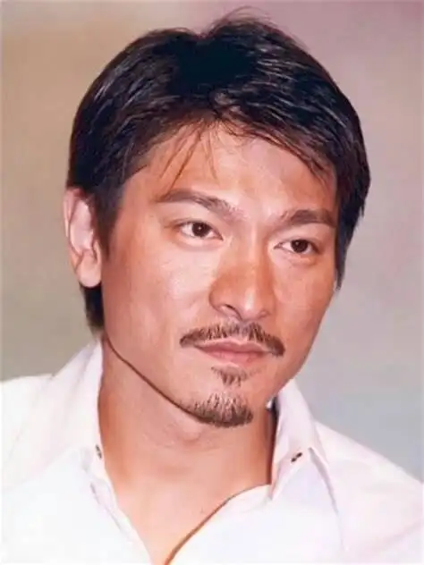 大神,帮我p两张像刘德华和黄晓明一样的胡子(ps:这是我爸,无奈我不会p