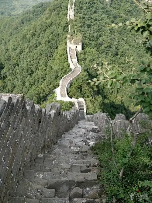 箭扣长城—庄户村—九眼楼—西大墙—北京结—鹰飞倒仰—旧水坑天梯