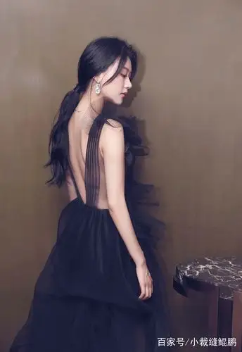 身材火辣 甜美性感的女明星——逯恣祯