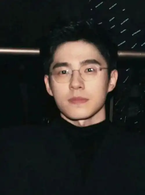 最好的我们##刘昊然 朕和嬛嬛何曾有过嫌隙##刘昊然 就是硬帅