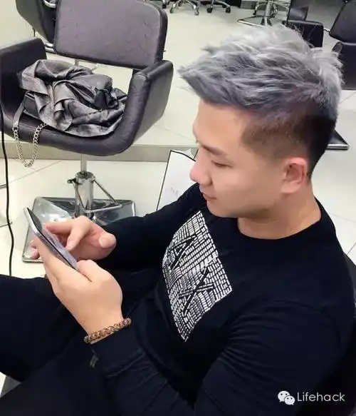 2016必将大火的爷爷灰发型,简直帅炸!