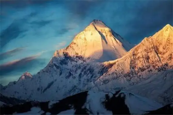 世界十大高山 乔戈里峰地势极为陡峭,第三又被称为杀手山