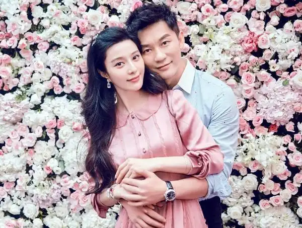 张帅羽绒服范冰冰同款范冰冰短款羽绒服