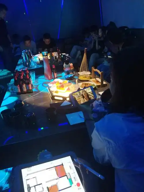 百分百量贩式ktv(金湖店)南宁市青秀区金湖北路