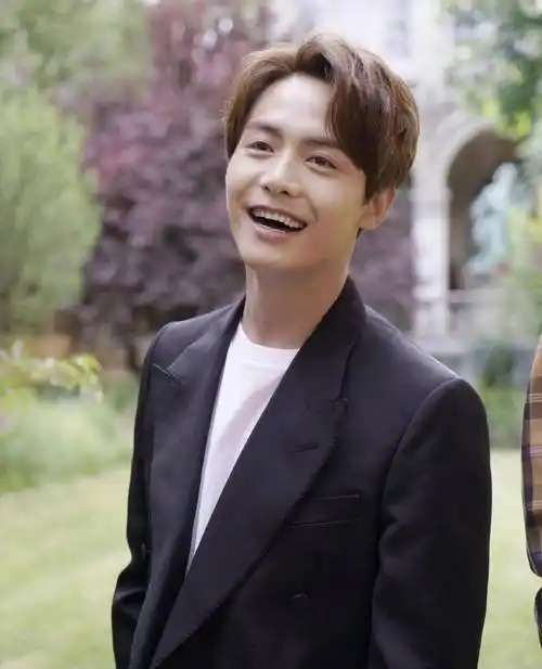 被雪藏被禁唱十年,一手烂牌打成王炸的人生_马天宇_孩子_小时候