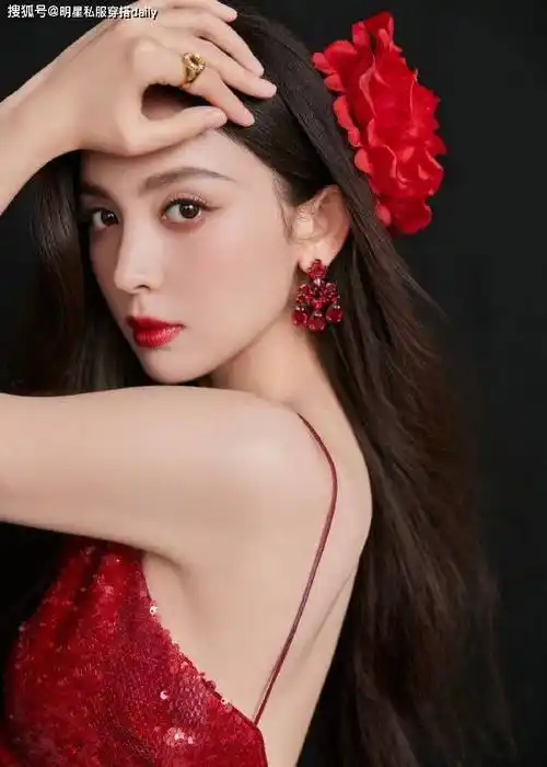 古力娜扎不愧是真正的明艳美女!