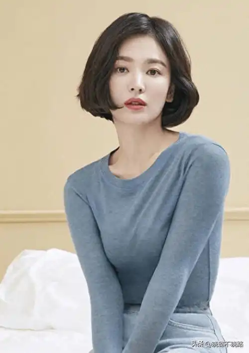 女人上了年纪后,还是留"齐耳短发"最美,看宋慧乔,袁泉就知道_状态
