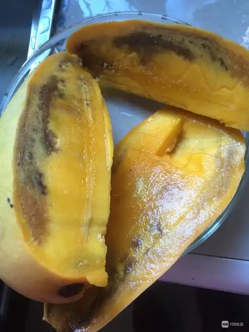 真当可惜                       真正可惜,这么大一个芒果切开是烂的