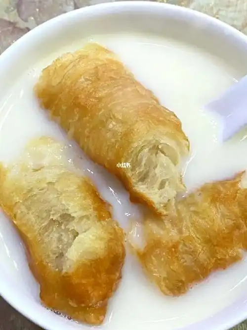 油条豆浆是我最爱的早餐组合