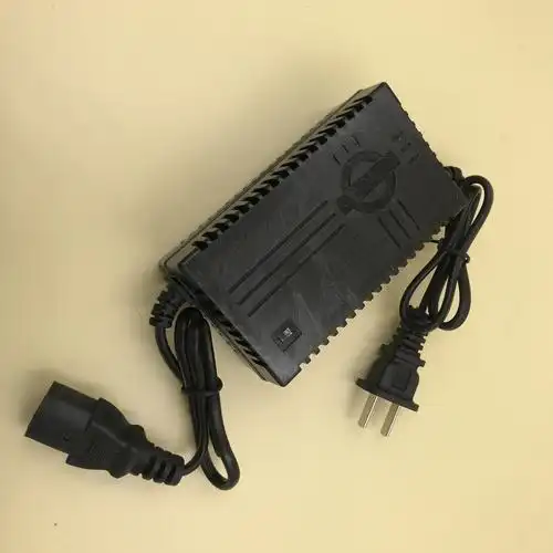 充电器正品12v摩托车电瓶12v2a蓄电池智能脉冲修复电瓶充电器