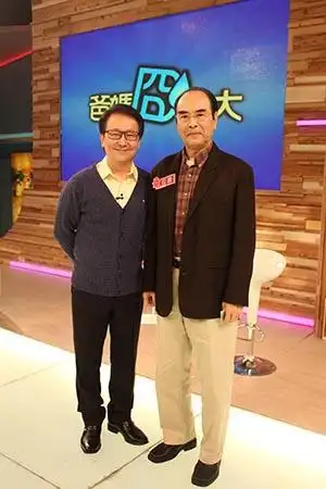 台湾资深演员勾峰(右)