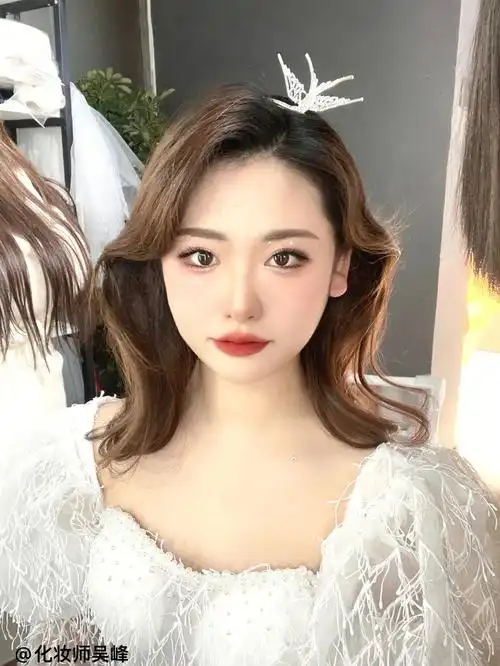 天天给美女化妆是什么感受