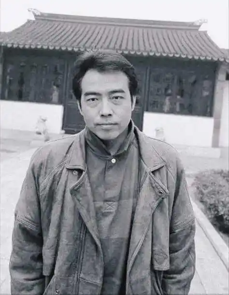 陈凯歌个人资料简介(陈凯歌出生家世及导演事业经历)-七百科