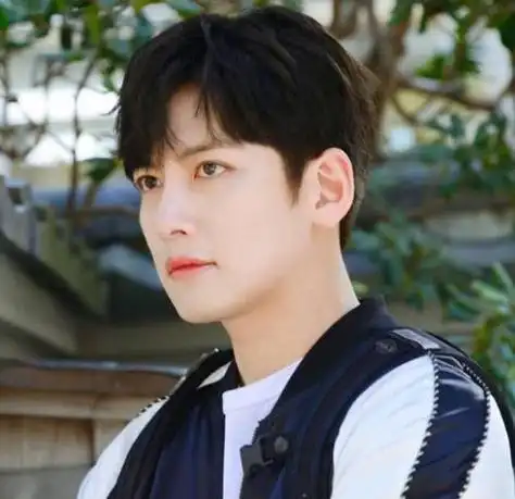 池昌旭帅气头像