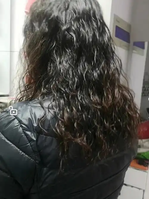 羊毛卷  心血来潮,从pdd上花了31块钱买了一套施华蔻的冷烫药水,自