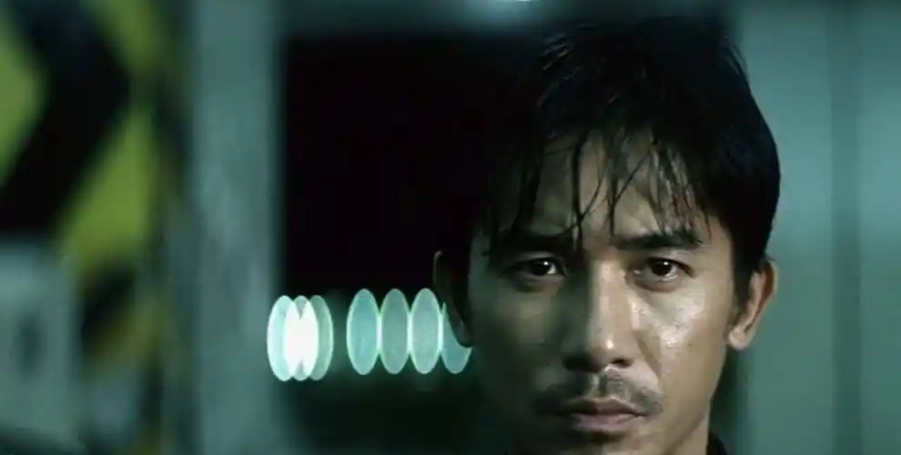 不论是《无间道》里的陈永仁,还是《春光乍泄》里的黎耀辉,或者是