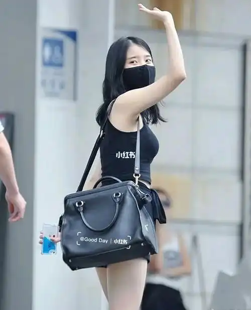 iu这身材没得说