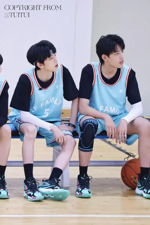 极地航行 唱花百篇少年同游##tf家族夏季运动会