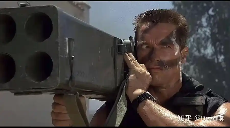 施瓦辛格扛大炮的图哪里能找到