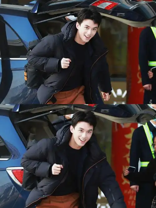 吴磊飞奔向粉丝