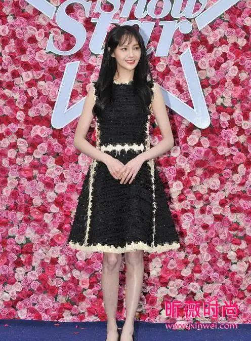 郑爽衣品大提升越穿越美跟着郑爽学时尚穿搭