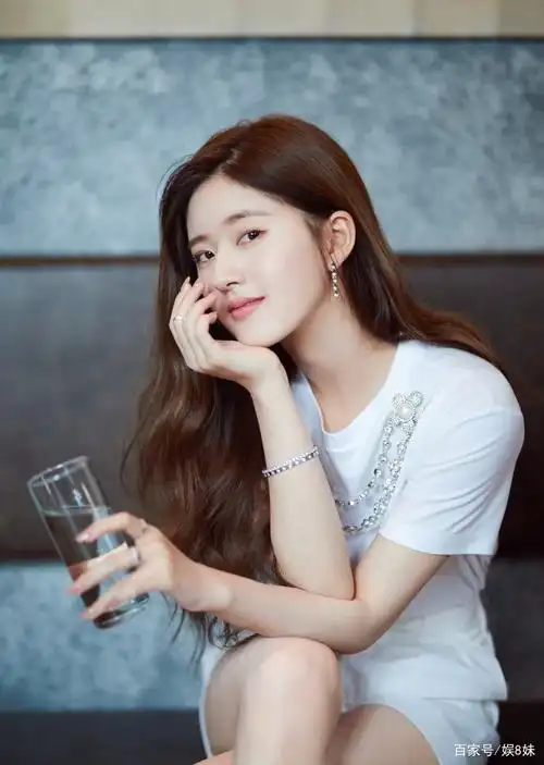 今日图集分享:赵露思